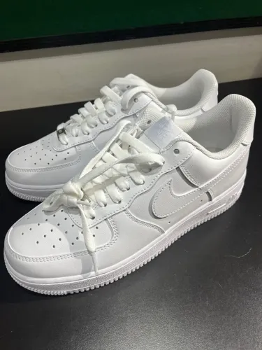 Tenis nike air force 40