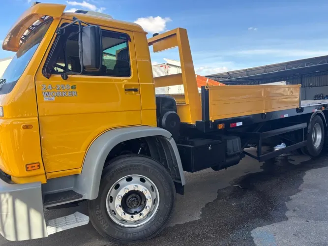 Vw24.250 worker plataforma para máquinas pesadas 