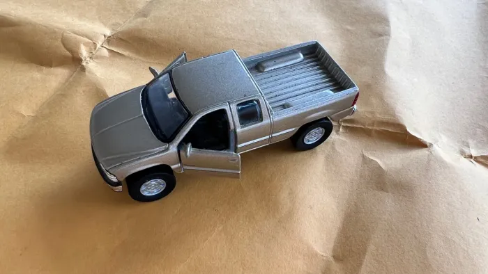 Miniatura Maisto - Pick-up Silverado