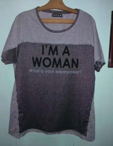 Blusa com brilho M - sem uso