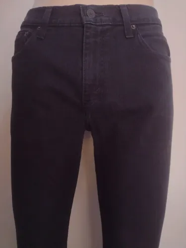 Calça masculina Levis preta n.42 em ótimo estado