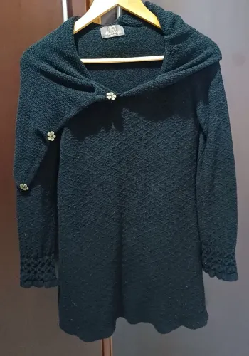 Vestido Tricot Elegante e blusa.