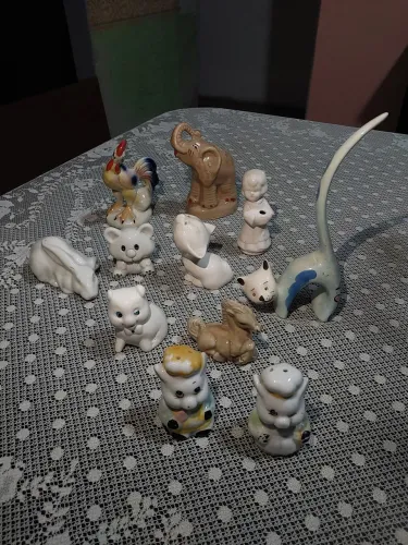 Bibelôs antigos porcelana