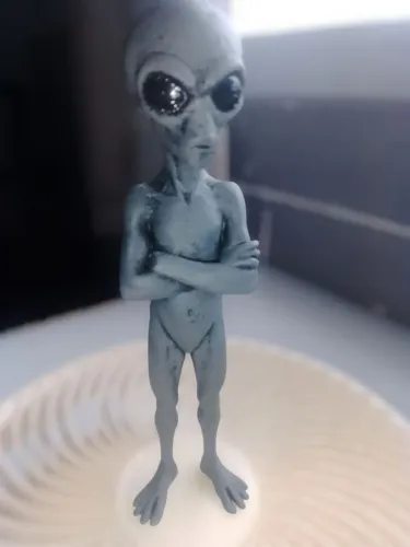 Figura Decorativa Alien Cinza Impresso em 3D