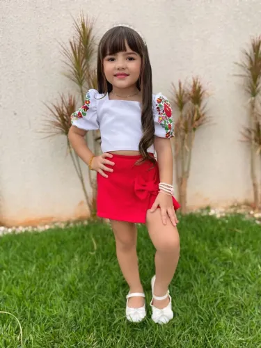 Roupas infantis para Natal e ano novo