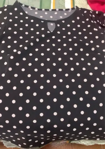 Camiseta de Bolinhas / Poá Preta e Branca NOVA NUNCA USADA