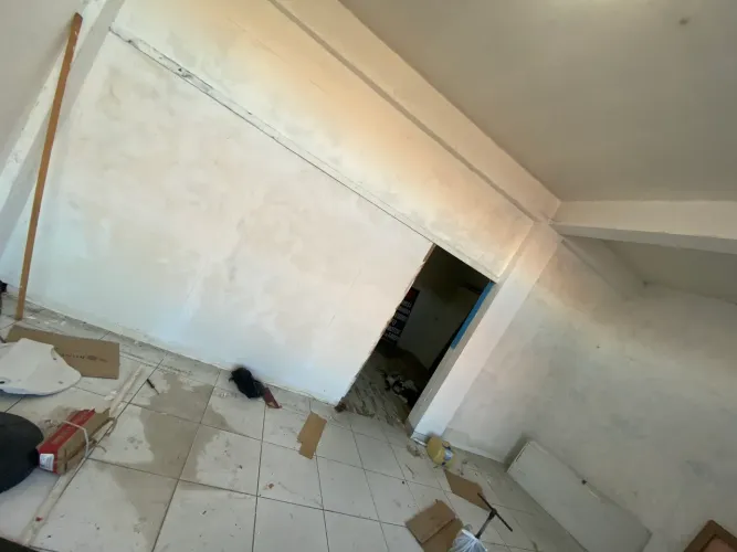 Vendo parede de compensado reforçada 