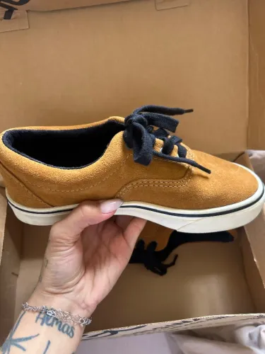 Tenis