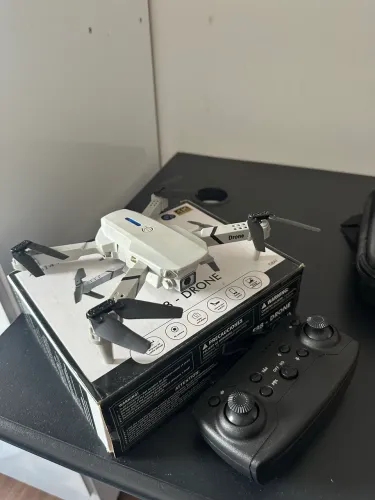 Drone E88