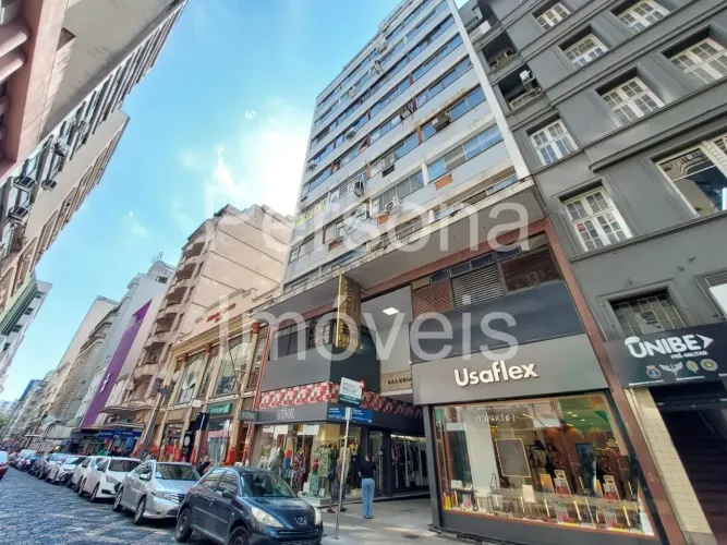 Sala na Galeria Malcon  Centro Histórico - Porto Alegre - RS