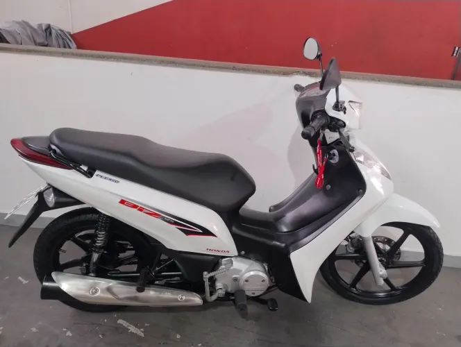 Biz Ex - 2015 - única dona