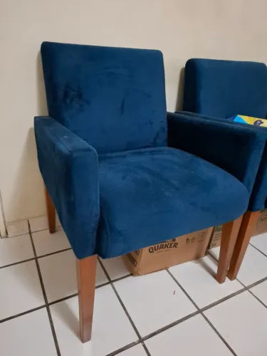 Cadeiras seminovas 