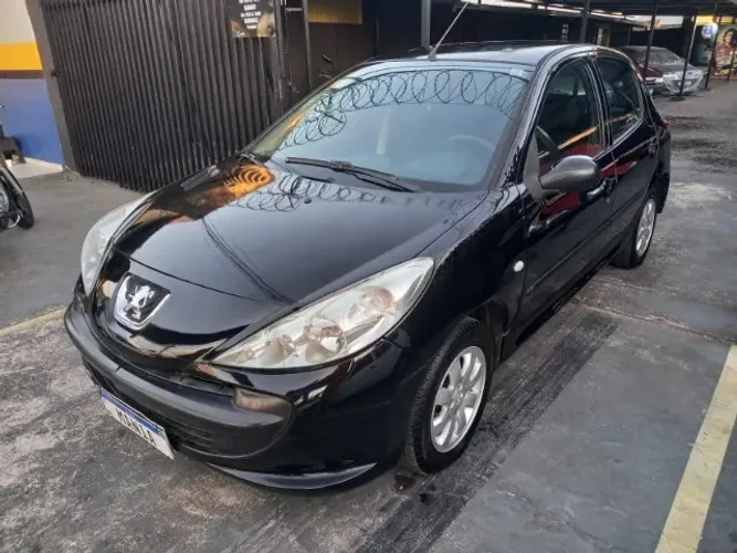 Peugeot 207 X-line 1.4 Flex 8V 5P 2011