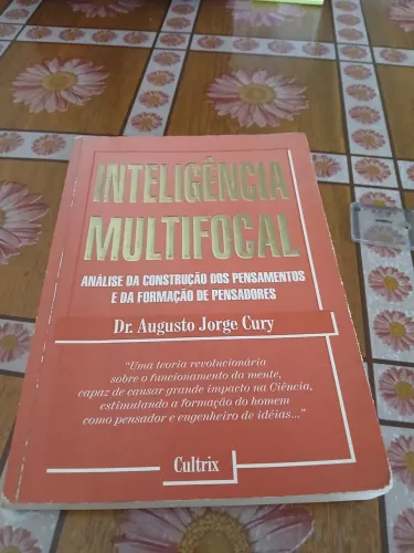 Livro Inteligência Multifocal. 