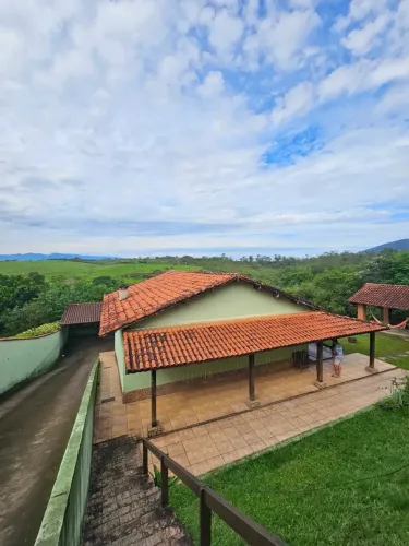 ALUGO EXCELENTE CASA, EM PENEDO,COM250, 3SUÍTES,VARANDA,VISTAVERDE,ÁREA GOURMET EXTERNA,MO