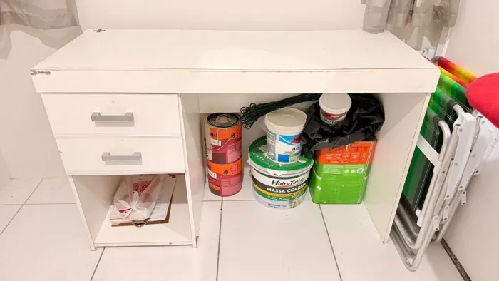 Vendo escrivaninha