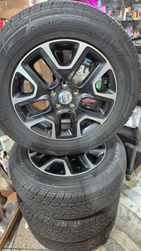 Rodas compass com pneus seminovos. 