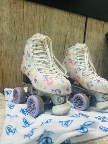 Patins Rye Adventure Sereias semi novo (N 32) única dona
