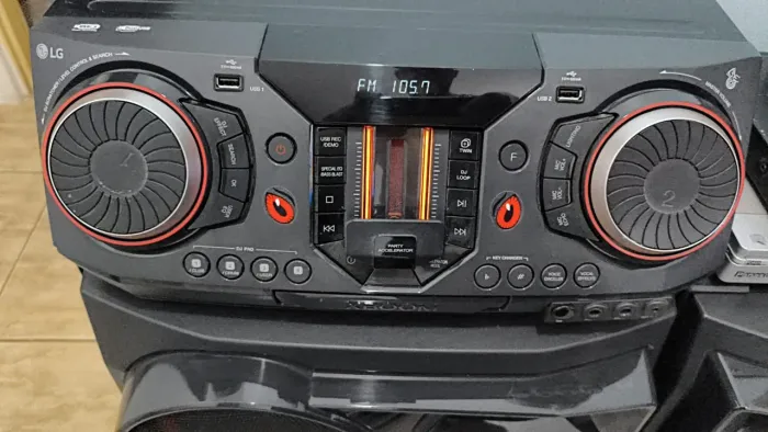 Mini System LG CL98 XBoom USB Multi Bluetooth - 3500 W