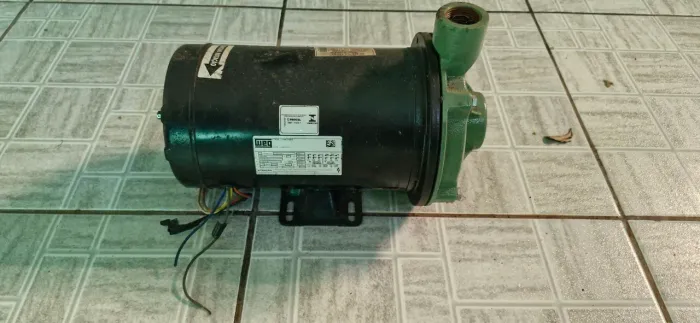 Bomba Schneider BC-92S 1C 3 cv Trifásica com Motor WEG (Motor Queimado)