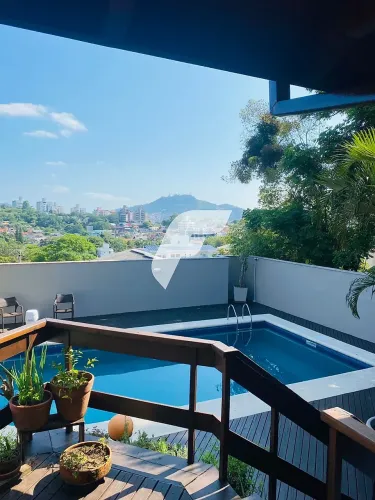 Casa 4 Quartos com 4 Suítes e 530m² - João Paulo