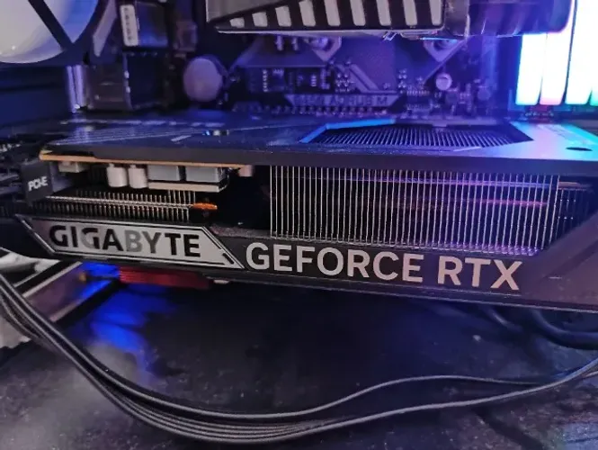 RTX 5060 8GB Gigabyte Windforce OC