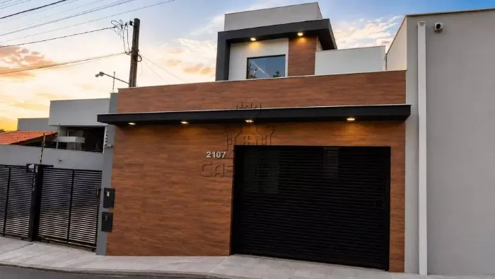 Casa com 3 dormitórios à venda, 90 m² por R$ 385.000,00 - Califórnia - Londrina/PR