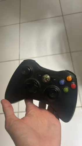 Dois controles xbox360 preto