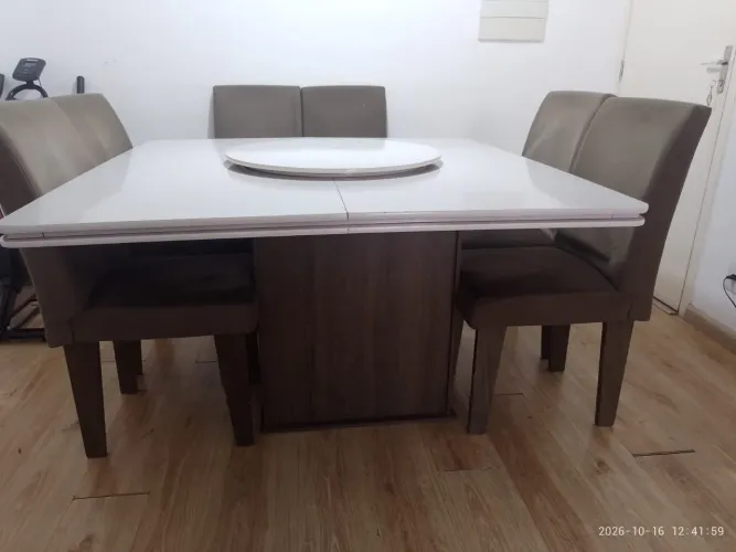 Vendo mesa de jantar