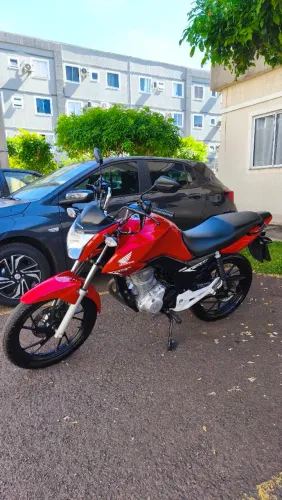 Vendo Honda CG Fan 160 ano 21/21, com apenas 29.000 km rodados. Excelente estado