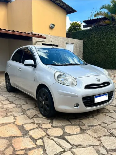 Nissan March SV 1.6 16V Flex Fuel 2014