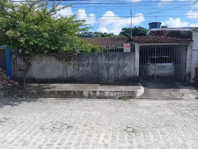 Vendo casa no Salvador Lyra