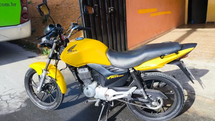 Fan 150 ESDI 2013 vendo ou troco