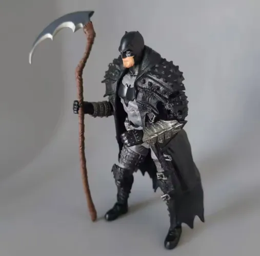 ACTION FIGURE / BATMAN DARK KNIGHT