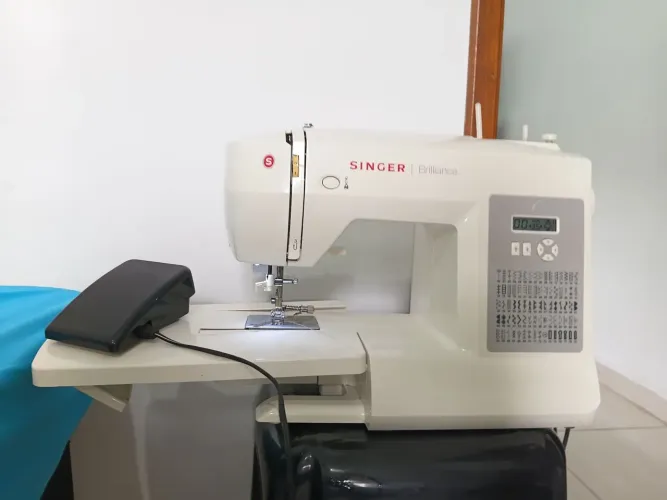 MAQUINA COSTURA ELETRONICA SINGER BRILLIANCE 6180