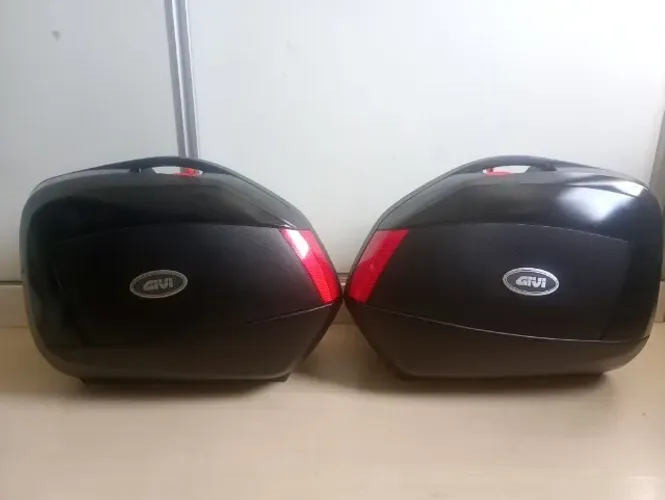BAU LATERAL GIVI V35