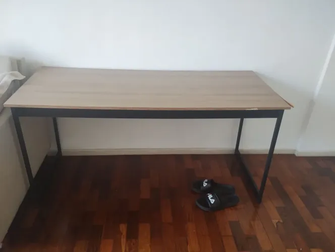 Mesa de escritório.