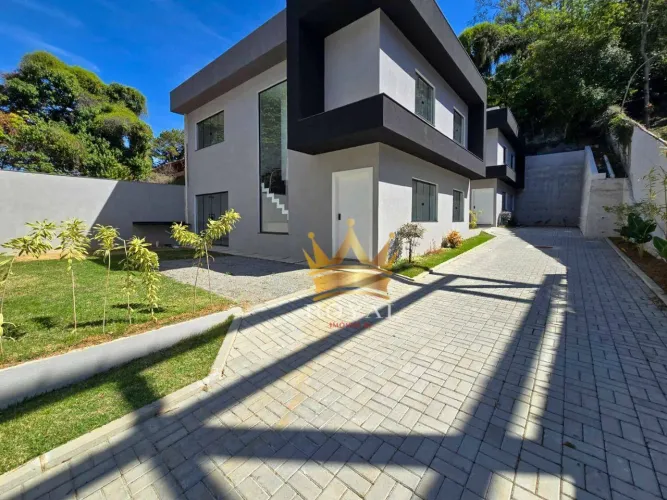 Casa duplex com 4 quartos, sendo 1 suíte, à venda, 175 m² - Freguesia (Jacarepaguá) - Rio