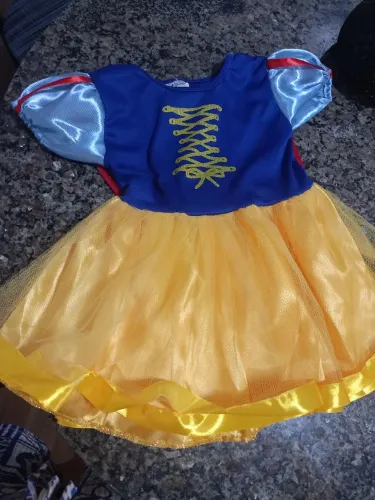 Vendo vestido branca de neve 1 ano