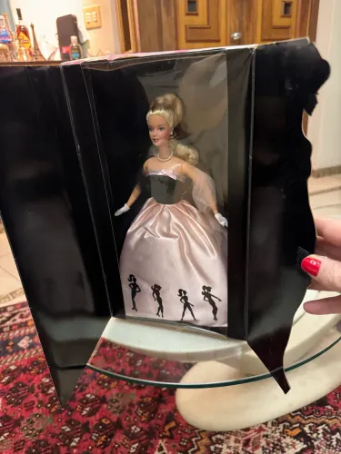 Barbie Timeless Silhouette edição de colecionador