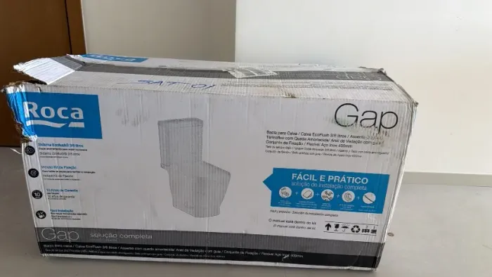 Vaso sanitário Roca gap na cor cinza
