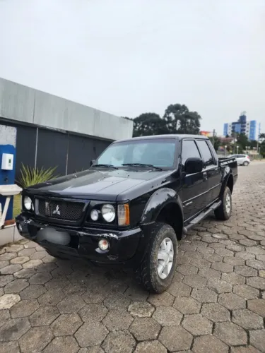 Mitsubishi L200 GLS 2.5 4X4 CD Diesel 2003