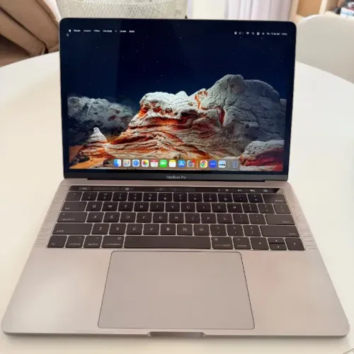 MacBook Pro Touchbar 2017- Tela Retina - 13 polegadas - Cinza Espacial
