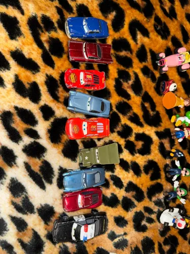 HOTWHELLS filme carros Disney original