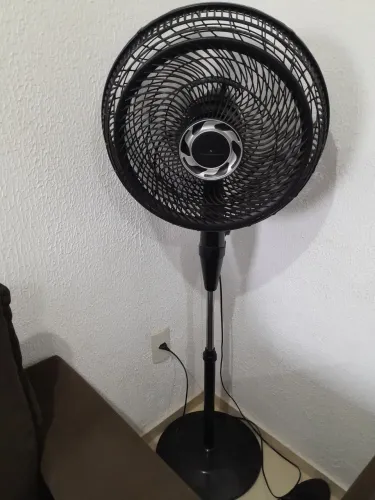 Ventilador Arno Grande 40cm seminovo