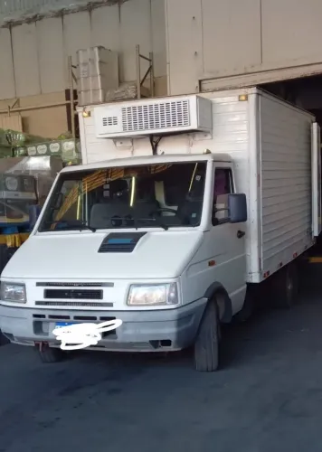 IVECO DAILY 351O BAU REFRIGERADO -7