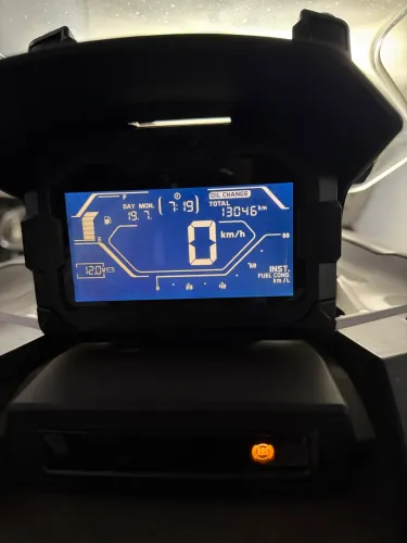 HONDA ADV 150 PRATA