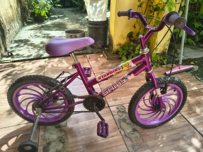 BICICLETA INFANTIL-CONSERVADA
