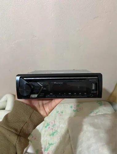 ? Rádio Pioneer MIXTRAX DEH-S1050UB