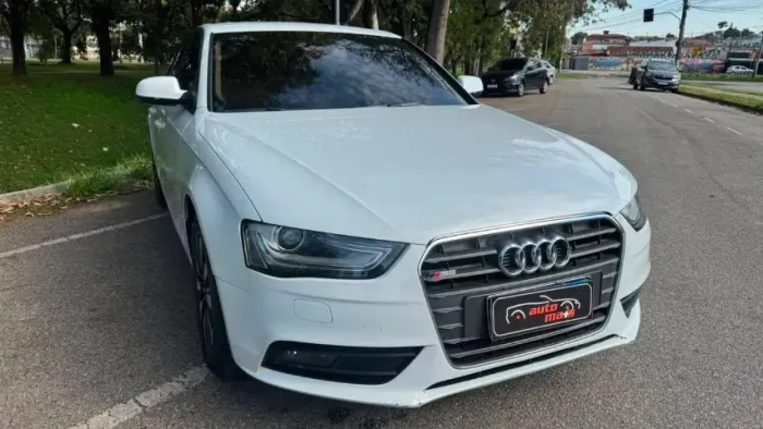 Audi A4 2.0 Avant 16V TFSI Quattro Stronic 2013